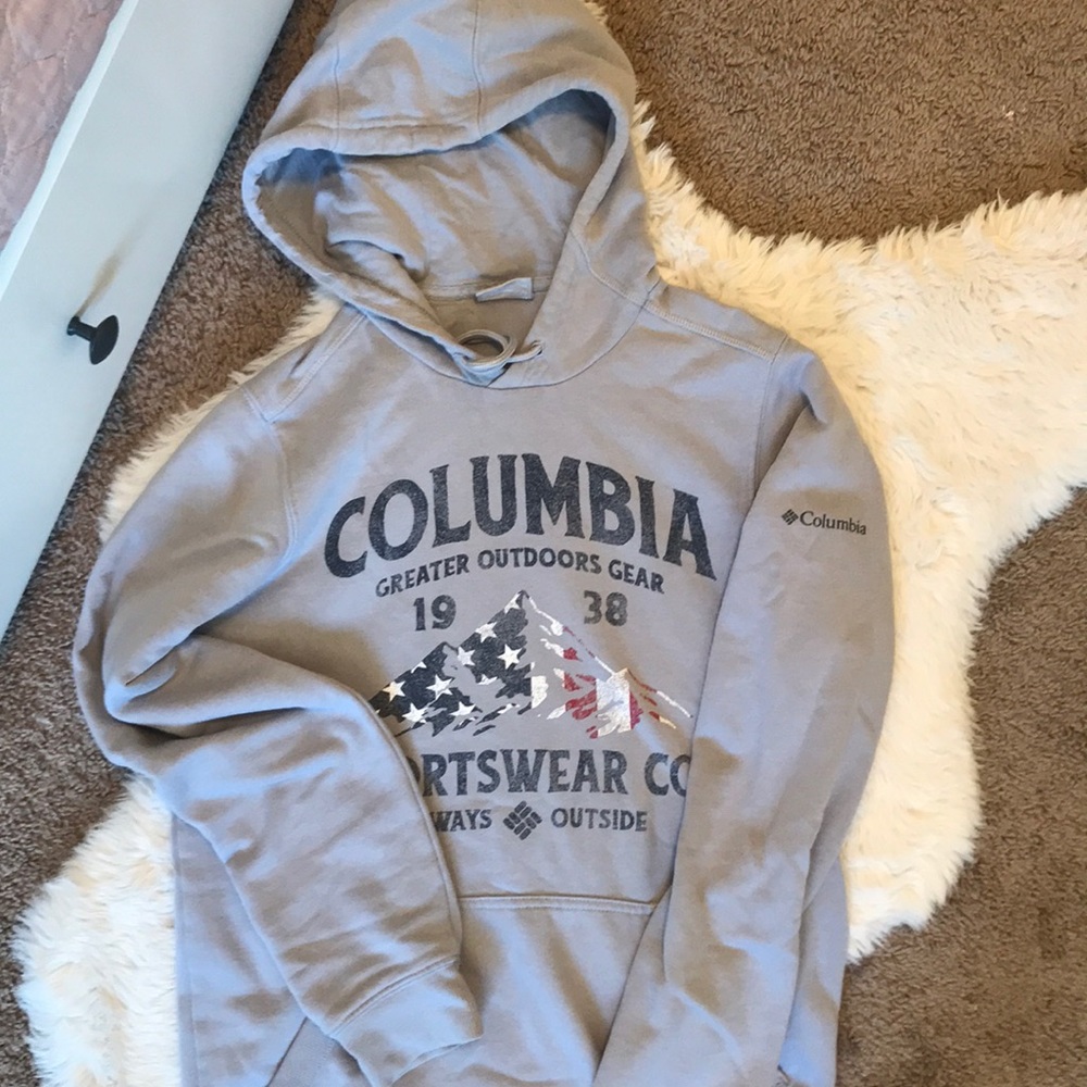 Columbia Hoodie.
